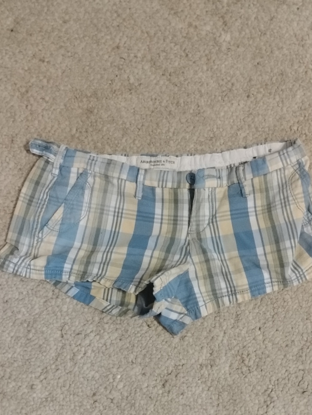 VERY VINTAGE plaid short-shorts From Abercrombie & Fitch
